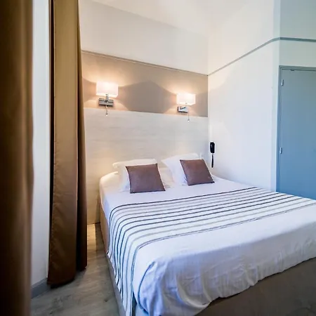 Le Rabelais Hotel 3*