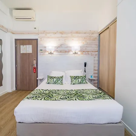 Hotel Le Rabelais 3*