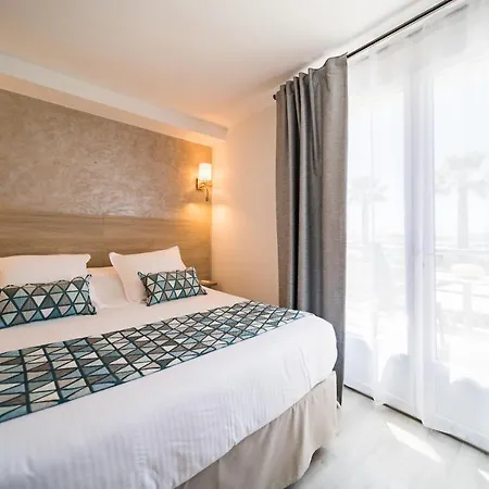 Le Rabelais Hotel Le Lavandou