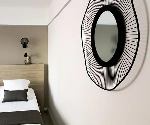 Le Rabelais Hotell Le Lavandou