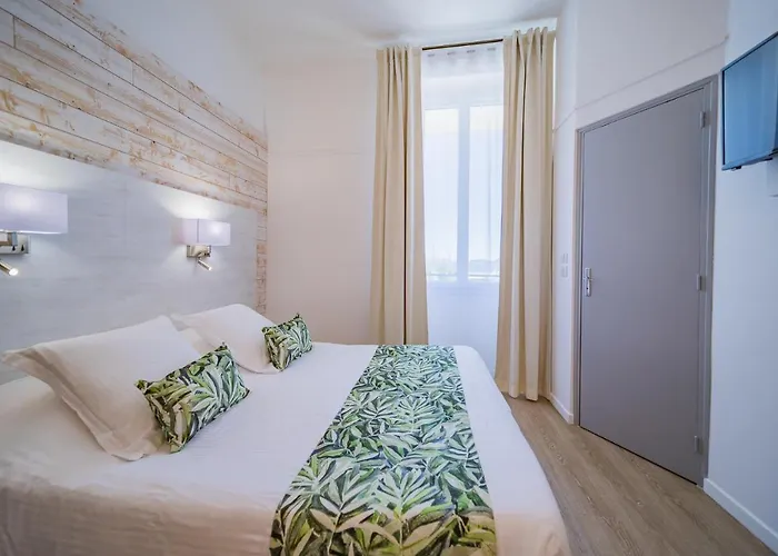 Le Rabelais 3* Le Lavandou