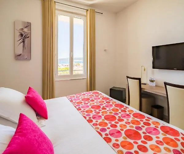 Le Rabelais Hotell 3*