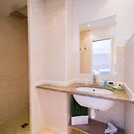 Hotel Le Rabelais Le Lavandou