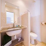 Hotel Le Rabelais 3*