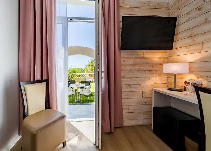 Le Rabelais Hotel Le Lavandou