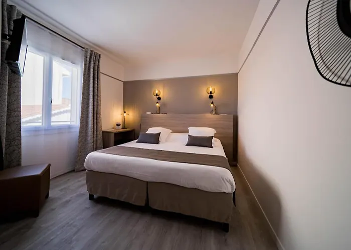 Le Rabelais Hotel Le Lavandou