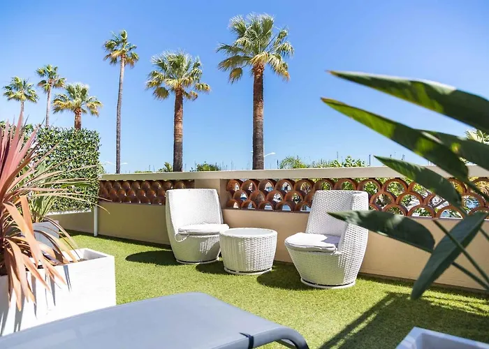 Le Rabelais Le Lavandou